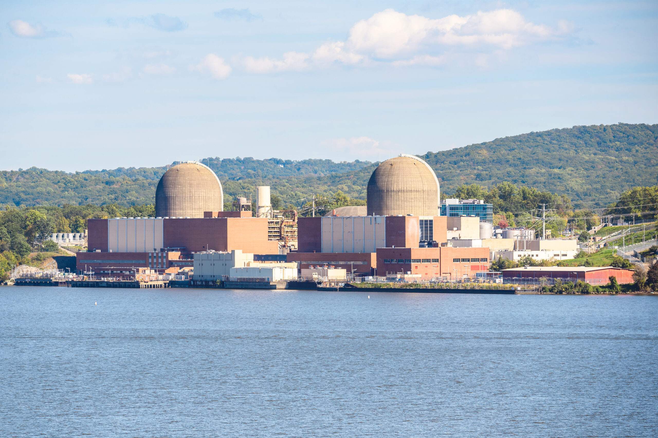 Model predicts long-term effects of nuclear waste on underground disposal systems Model predicts long-term effects of nuclear waste on underground disposal systems