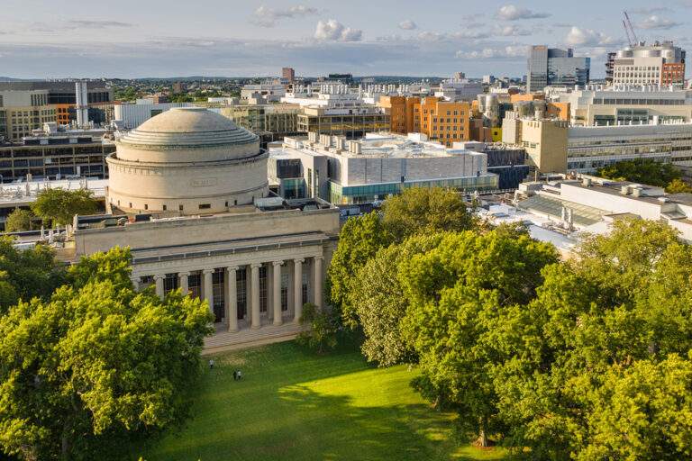 Media Advisory: MIT to establish regional quantum hub Media Advisory: MIT to establish regional quantum hub